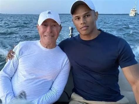 donavan michaels|David Geffen’s new husband Donovan Michaels was reportedly a。